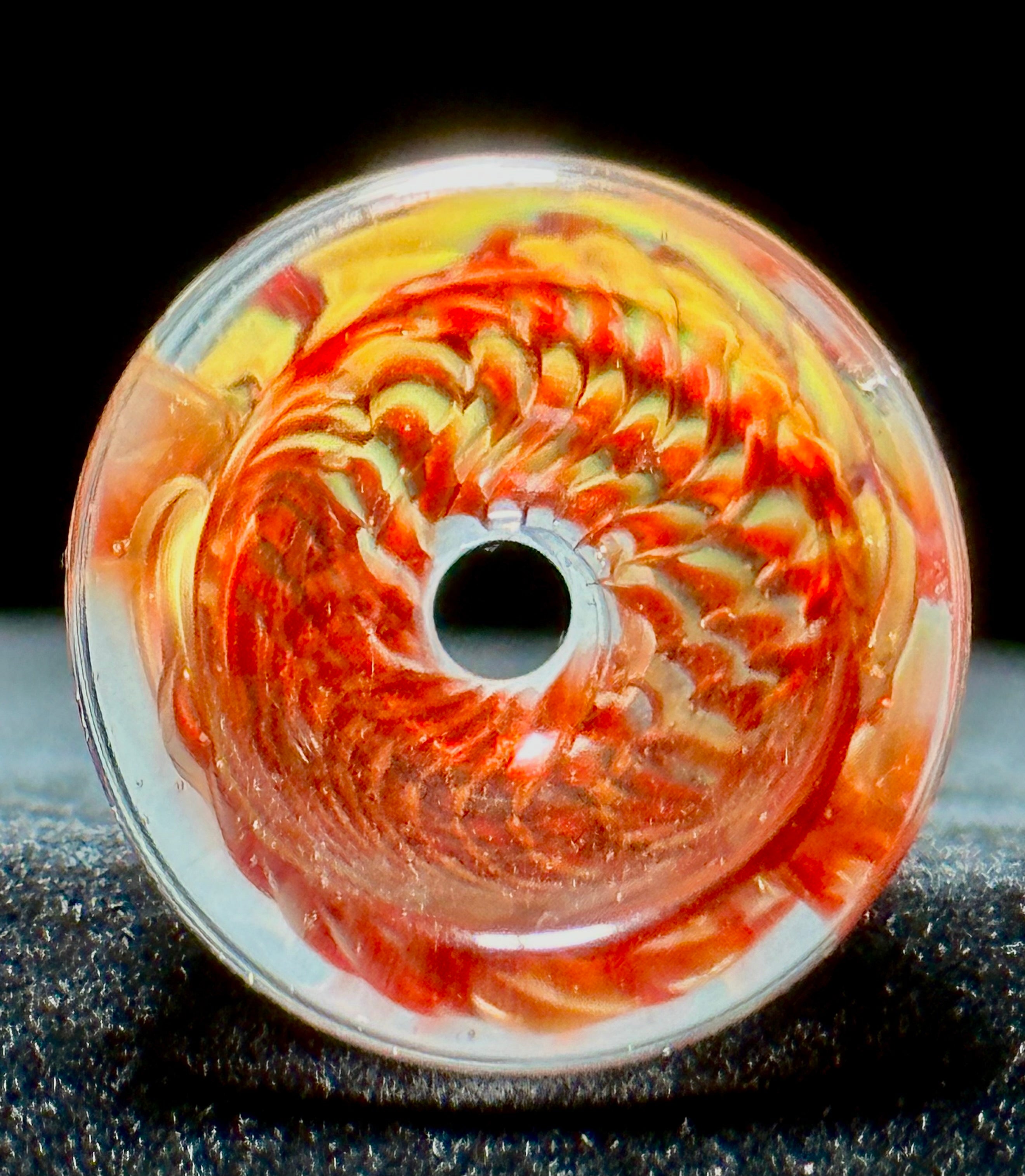 Dosh World 14mm Single Hole Red Fumed Slide