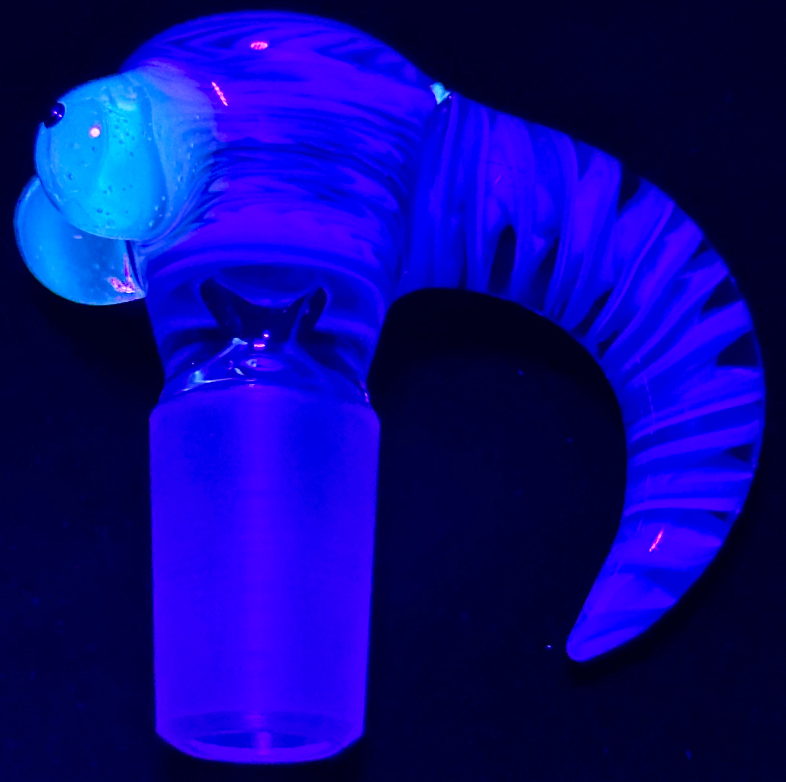 Titz Glass 18mm UV Horned Linework Single Hole Slide