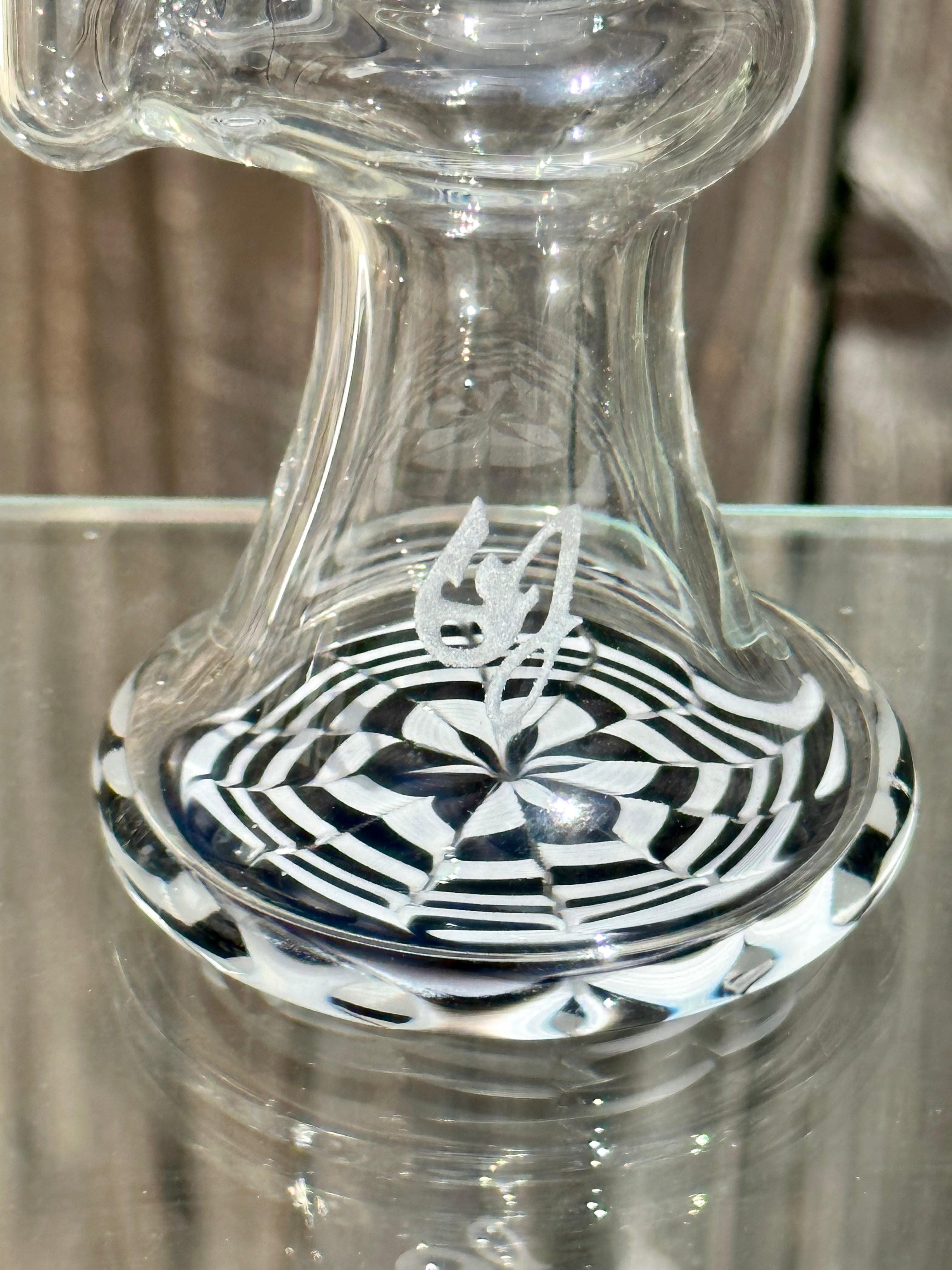 OJ Flame Black & White 14mm 90 Degree Dry Catch