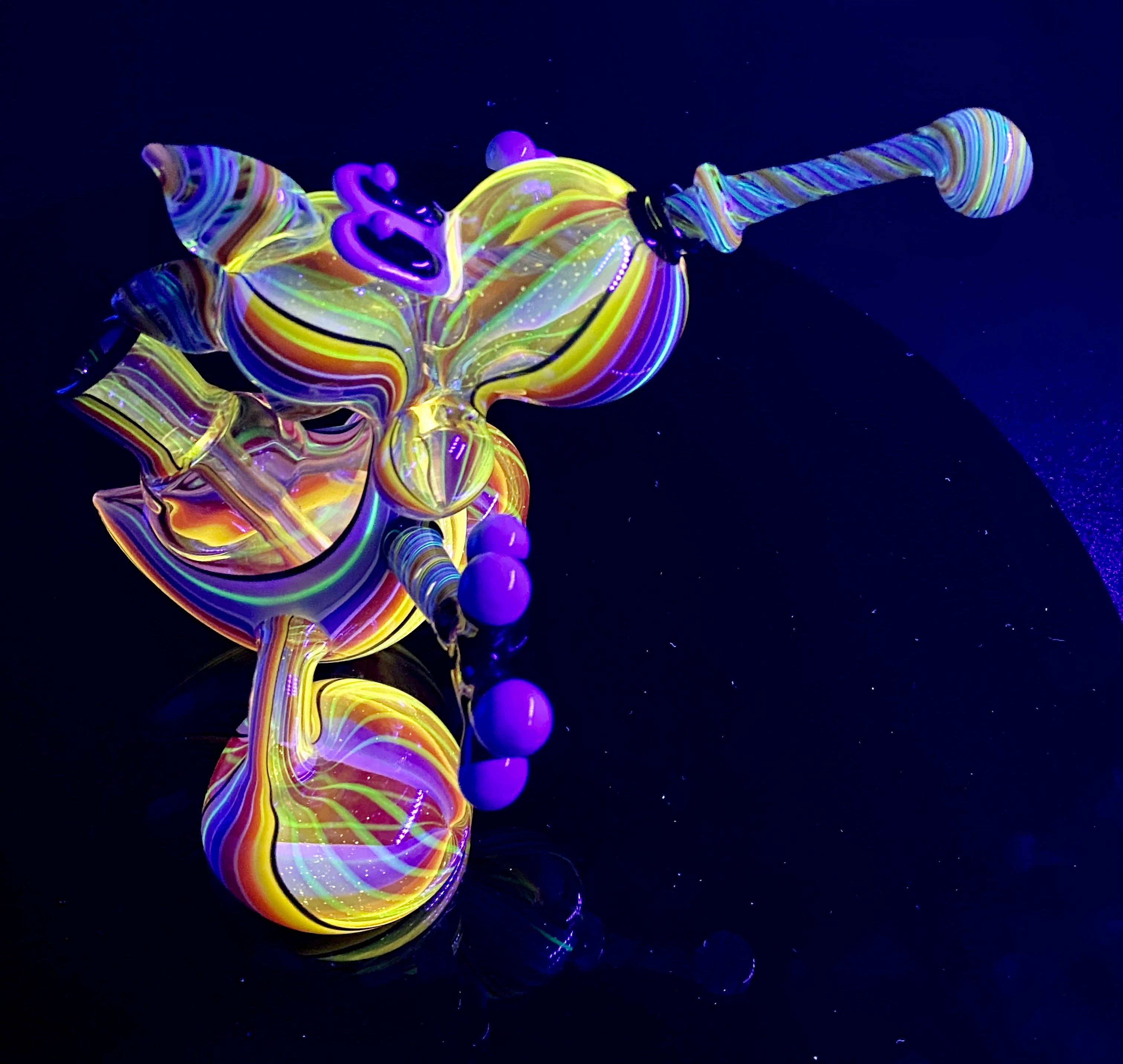 Lee Machine x Global Glassworks Collab Full UV Yoshi 14mm - TheSmokeyMcPotz Collection 