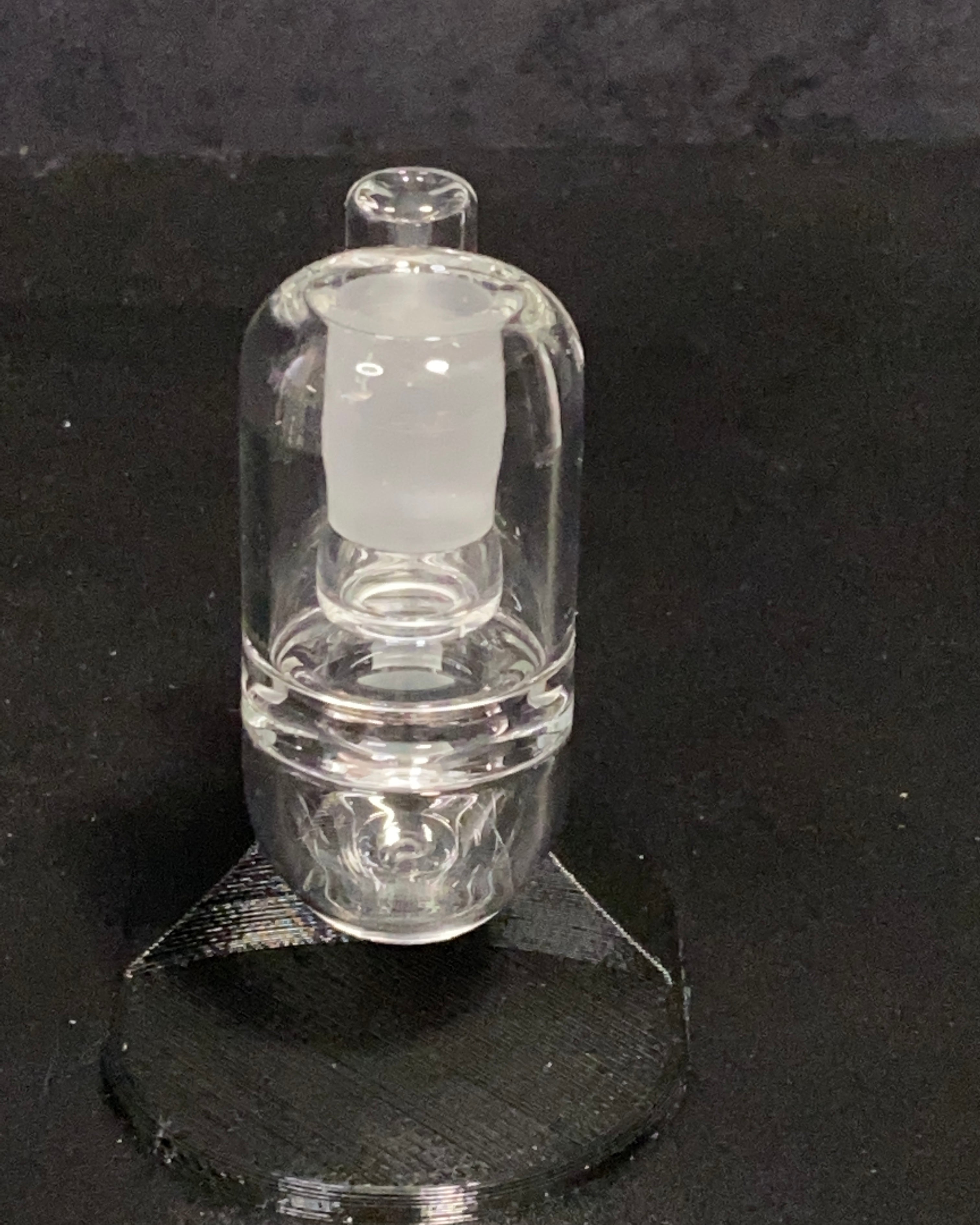 Solid State Concepts 14mm 90 Degree Dry Ash Catcher w- Stand - TheSmokeyMcPotz Collection 
