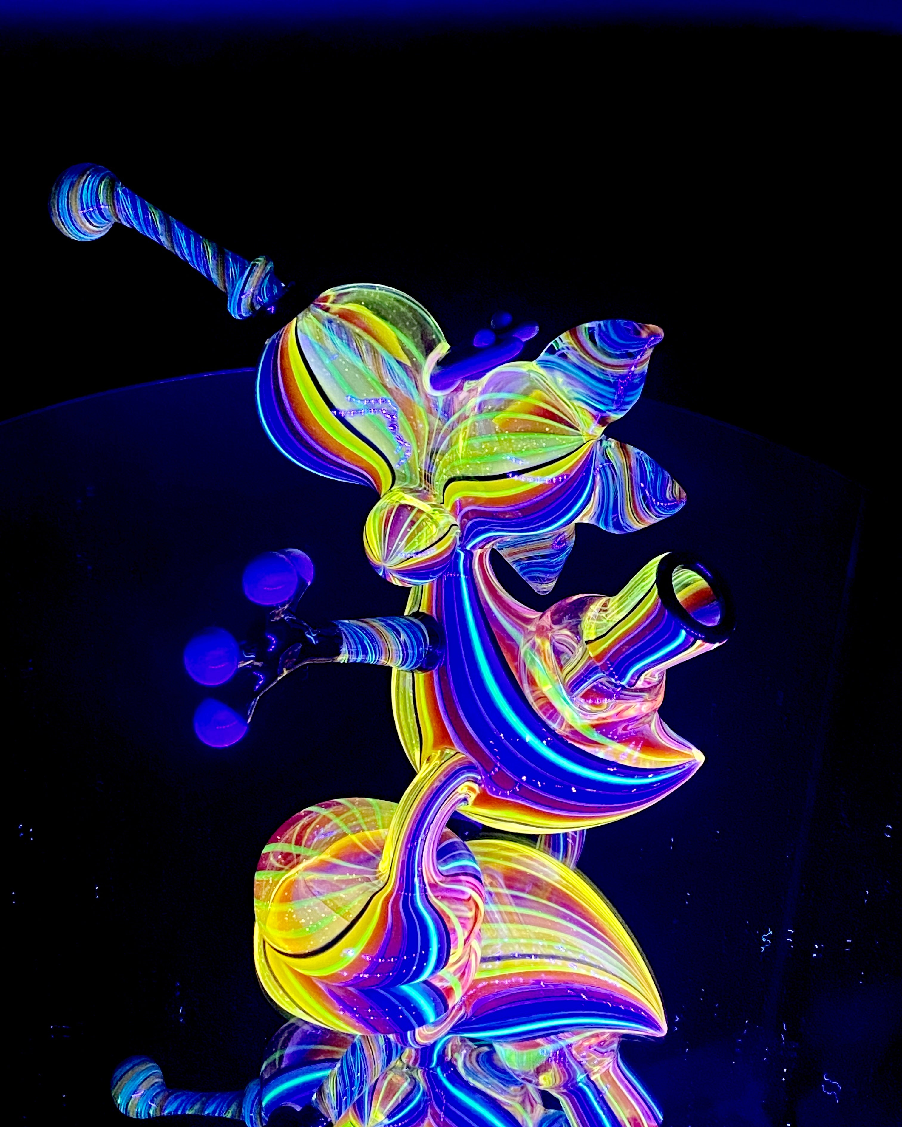 Lee Machine x Global Glassworks Collab Full UV Yoshi 14mm - TheSmokeyMcPotz Collection 