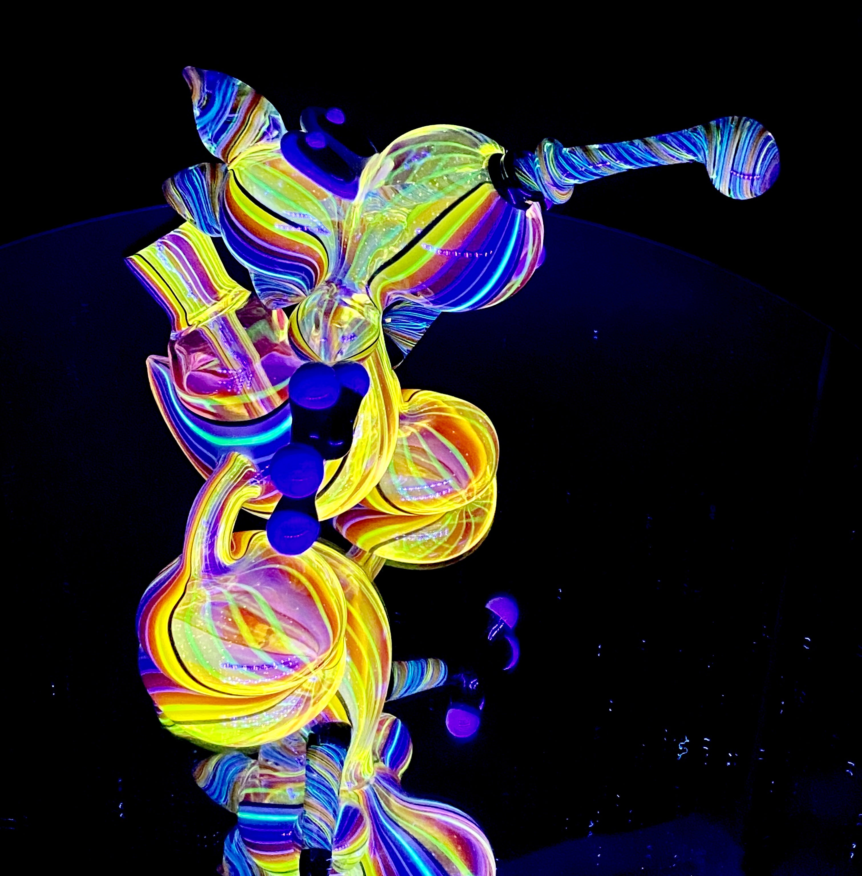 Lee Machine x Global Glassworks Collab Full UV Yoshi 14mm - TheSmokeyMcPotz Collection 