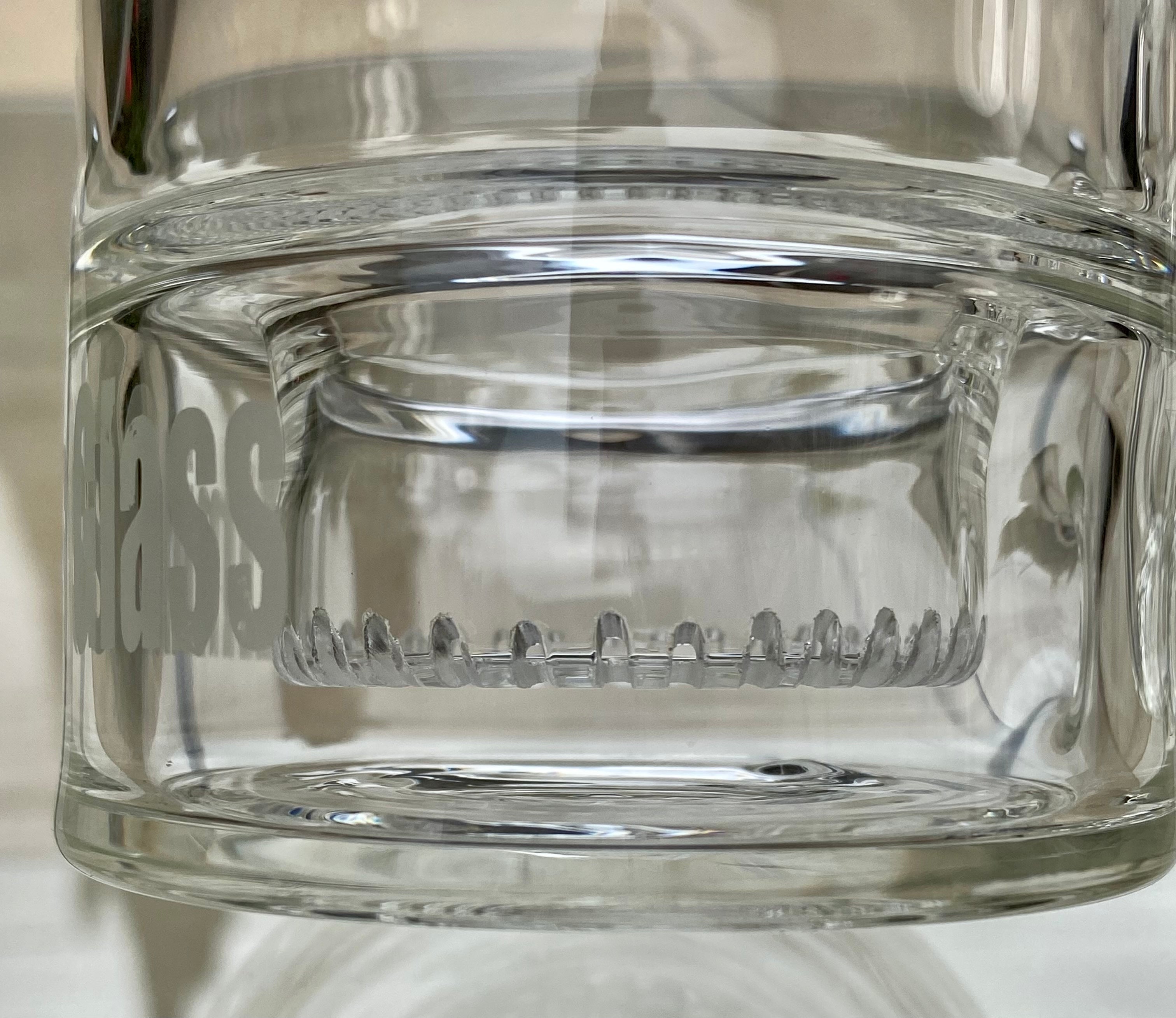 LIMITLESS GLASS CUPHOLDER RIG