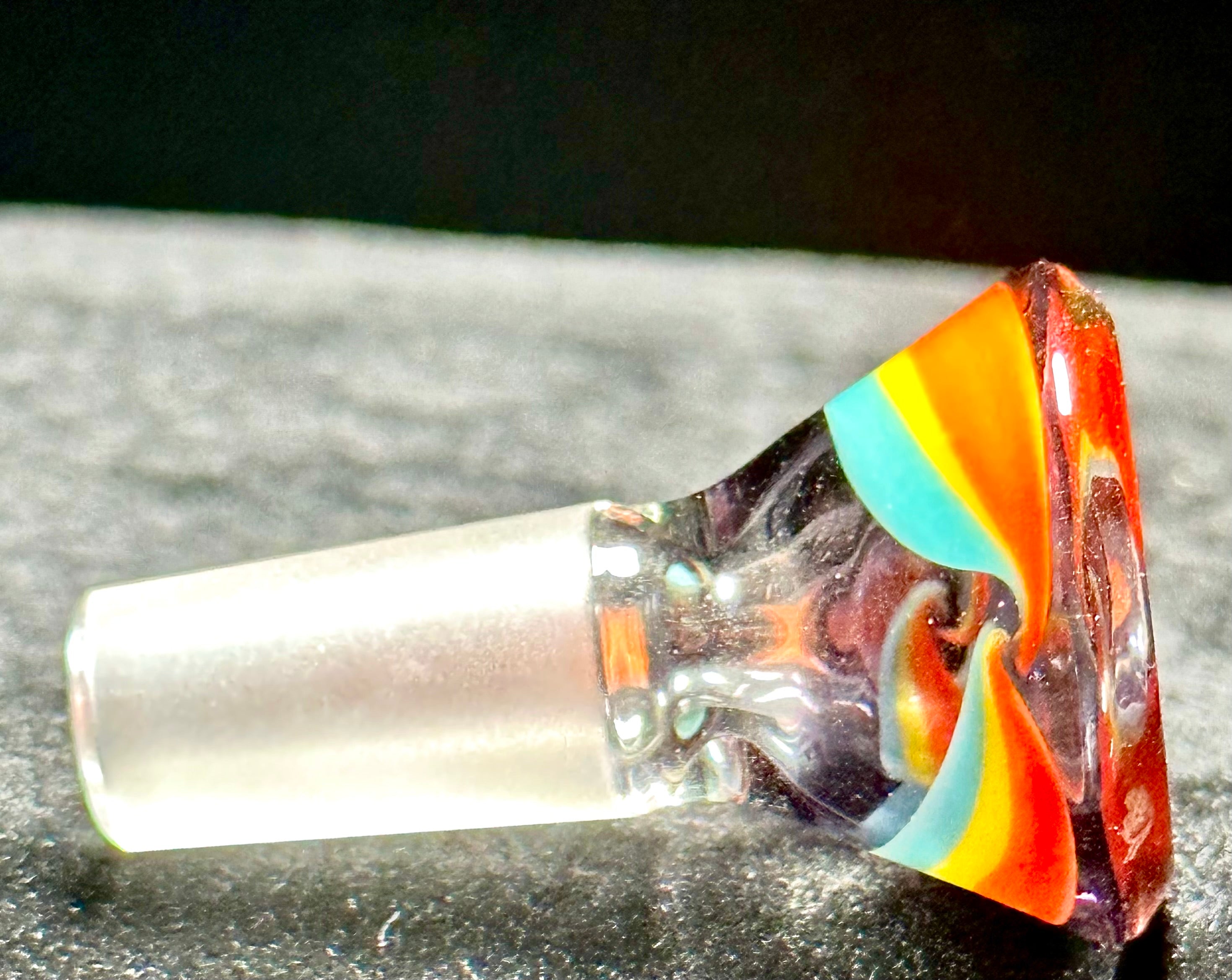 JULIO GLASS RAINBOW WORKED HANDLE Slide